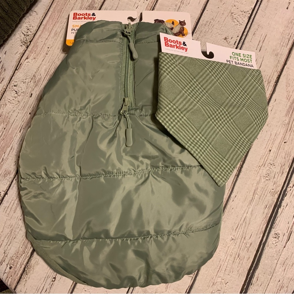 NWT Boots and Barkley pet puffer jacket and pet bandana in olive green